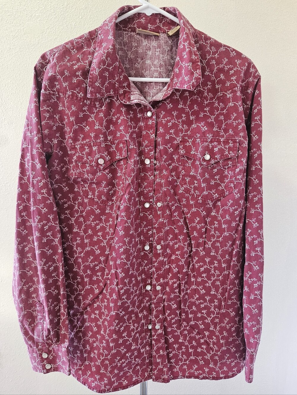 Wrangler Retro Pearl Snap Red White Floral Long Sleeve Shirt Size XL